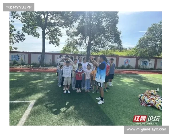 冠军讲堂走进达拉特旗奥运选手亲自传授青少年排球技巧助力未来运动员成长 冠军讲堂走进达拉特旗奥运选手亲自传授青少年排球技巧助力未来运动员成长