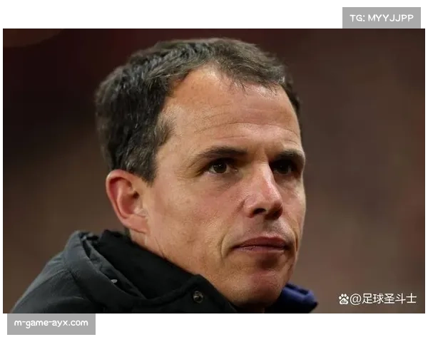 勒布里斯每日最早到基地最晚离开 桑德兰训练复盘细致至青训球员