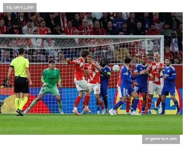 比朔夫双响世界波逆转弗赖堡 首次当选德甲单轮MVP